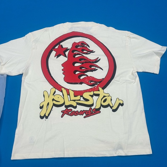 Cream and Red Short Sleeve Tee with Urban Graphic - Picture 2 of 6